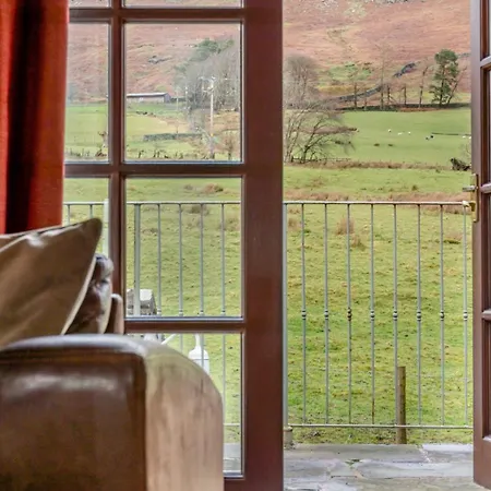 Дом отдыха 5 Bed In Sz270